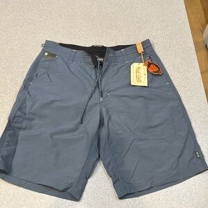Howler bros size medium hybrid shorts. NWT.